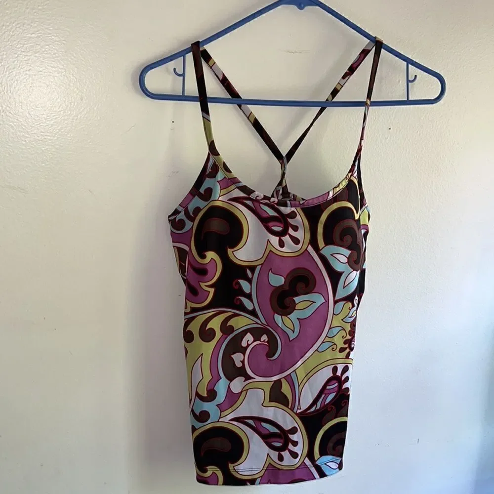 EXCELLENT CONDITION WOMEN’S SIZE 36B ATHLETA PAISLEY SWIM TANKINI TOP